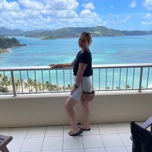 Meet your Posher, Taya